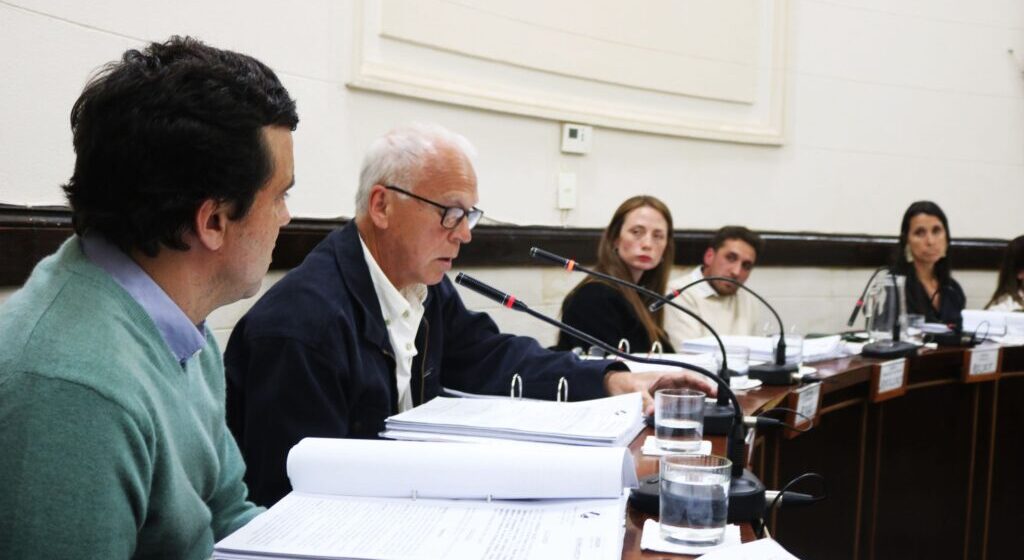 oficia-1024x650 El Concejo Deliberante aprobó tres reclamos a la Provincia por obras de infraestructura hídrica y seguridad vial en el distrito