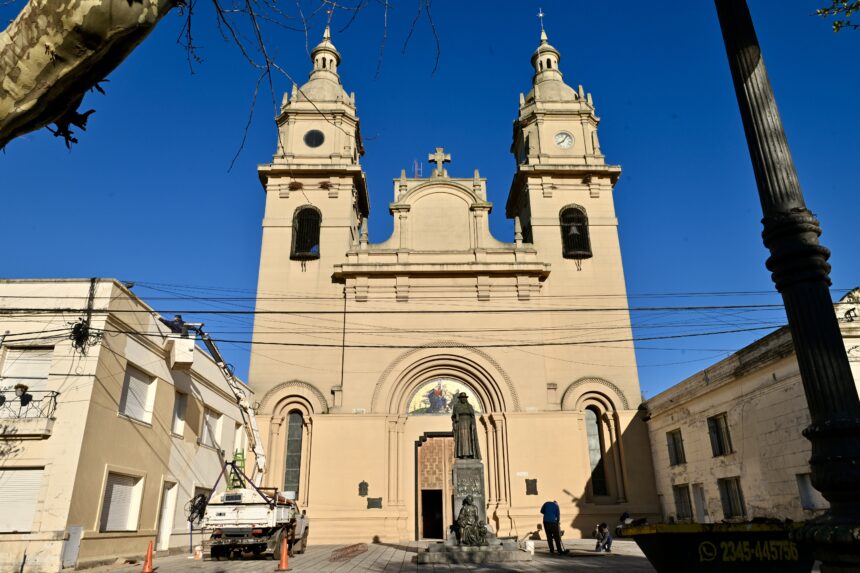 Egüen sobre la puesta en valor de la Parroquia Nuestra Señora del Rosario: “Es parte de nuestra historia, de nuestras tradiciones y de nuestra identidad”